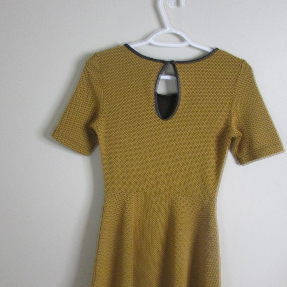 Divided Dress 4 Gold Black Skater Style - Picture 8 of 9